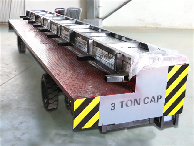 How much is a 70-ton load-bearing trackless turning car in Guangdong ladle truck?